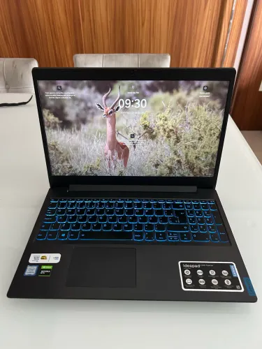 Notebook Gamer Lenovo IdeaPad L340 i5-9300H, GTX 1050 3GB, 8GB RAM, 1TB - Excelente Estado