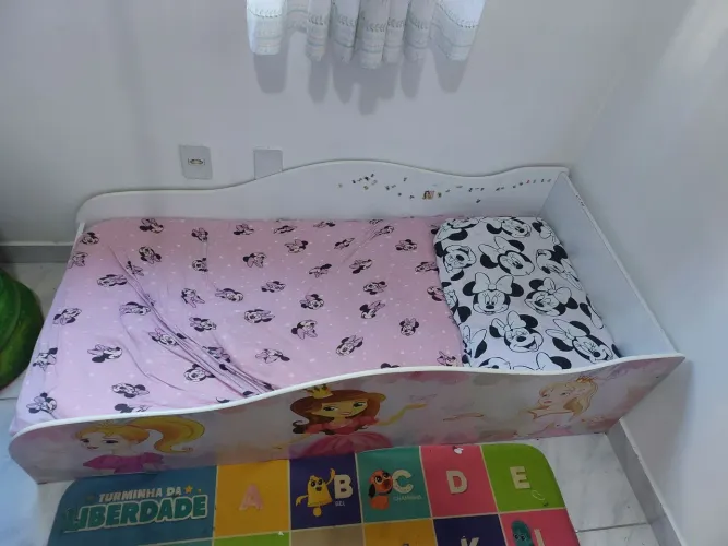 Cama princesa criança,com colchão