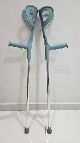 Par de muletas com regulagem de altura