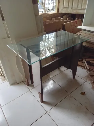 Mesa tampo de vidro
