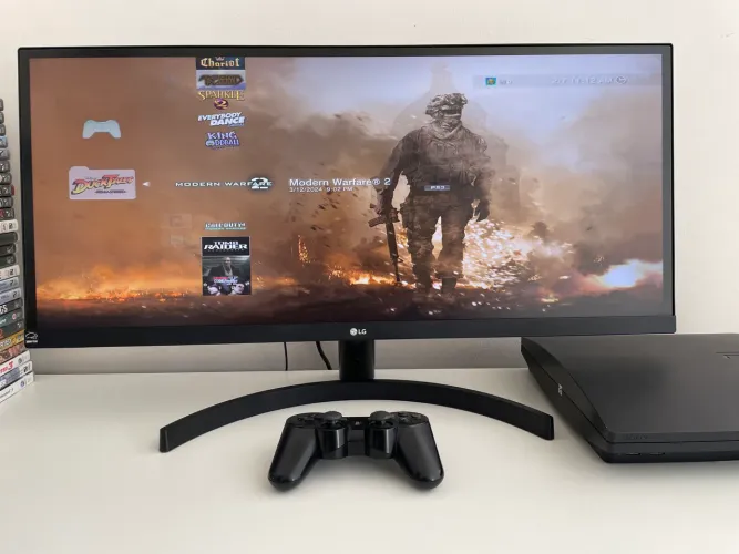 Playstation 3 com 75 jogos físicos