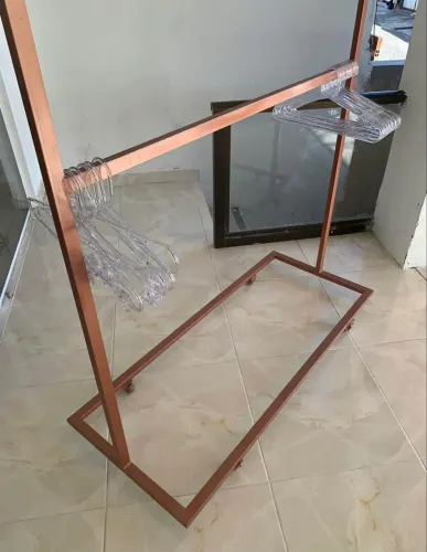 Arara 2 metros por 2 metros. 750 reais
