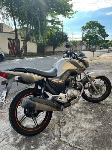 Abaixo da tabela