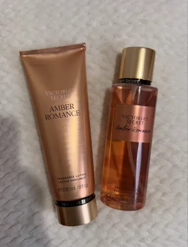 Kit body splash + creme corporal Victoria Secrets