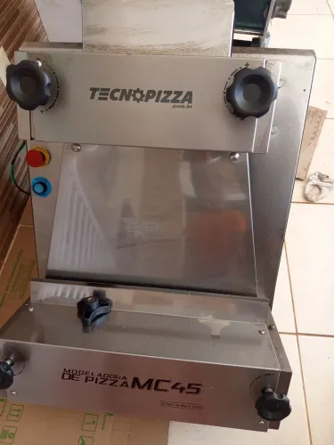 Modeladora de Pizza Muito nova
