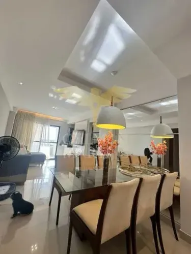 Excelente apartamento 2 quartos com armários planejados em Pituaçu