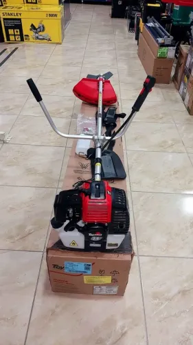 Roçadeira a gasolina 2hp e 52cc RT52L 2T Toyama - Nova
