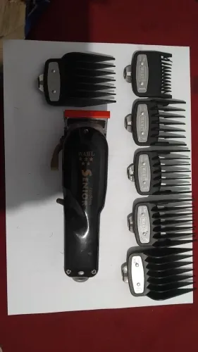 Máquininha de cortar cabelo