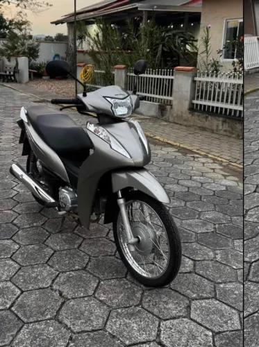 Biz 110 com 3600km 