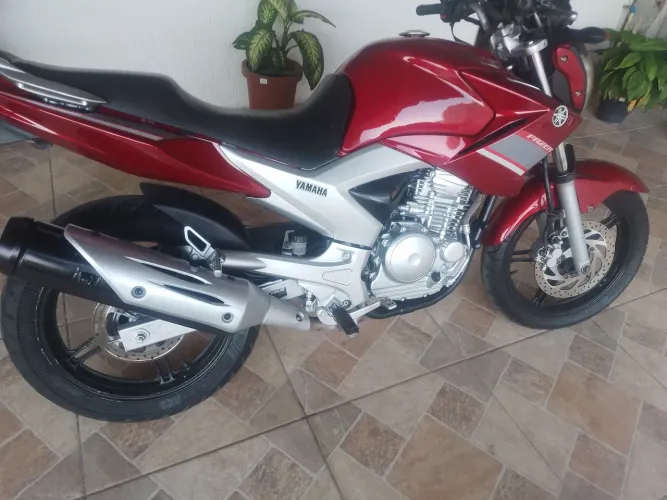 Fazer 250