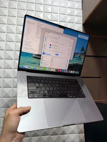 *Apple MacBook M1 Pro, 16 inch, 98% - Garantia- Loja física