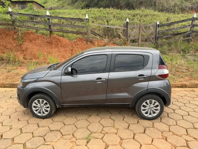 Fiat Mobi Like 1.0 Fire Flex 5P. 2022