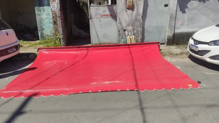 Uma tenda de parede