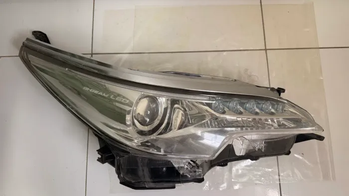 Farol SW4 2016 a 2020 - Lado Passageiro (Direito)