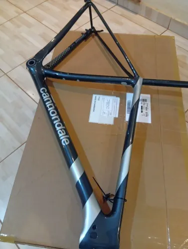 Quadro cannondale fsi carbono tamanho l