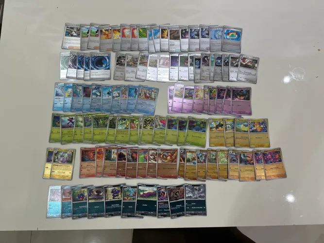 103 cartas Pokémon reverse foil