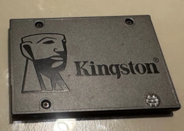 Ssd Interno KINGSTON 480GB Sata Alta Velocidade Pouco Usado