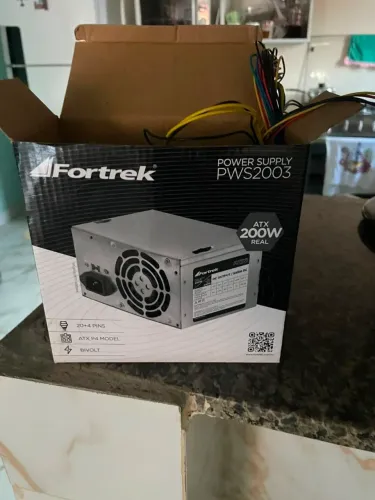 Fonte de pc fortrek 200w