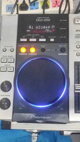 Par de CDJ 200 Pioneer