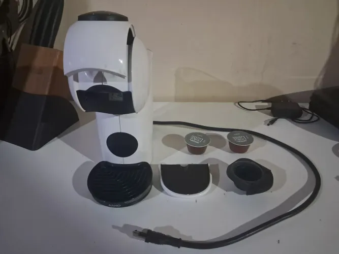 Cafeteira Nescafé Dolce Gusto Branca