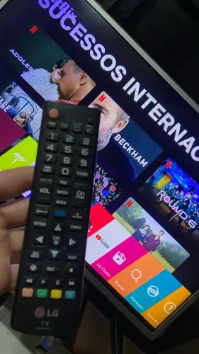 Tv Smart LG 32 Polegadas, Wi-Fi Youtube Netflix funcionando tudo