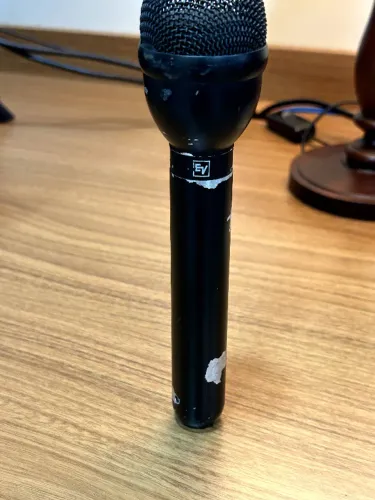 Microfone Electro-voice RE50b Dinâmico