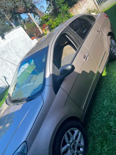 Fiat Grand Siena Essence Dual. 1.6 Flex 16V 2015