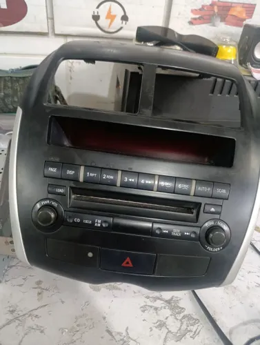 Sim da Mitsubishi ASX