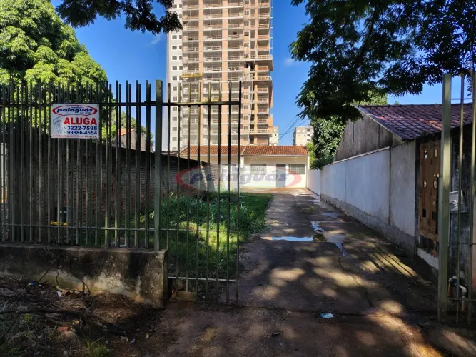 Casa para alugar no bairro Jardim Aclimação