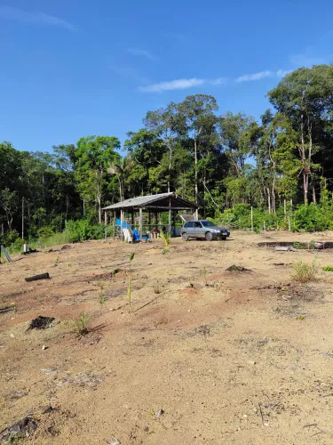 Vendo um terreno na vicinal 1 da apiau