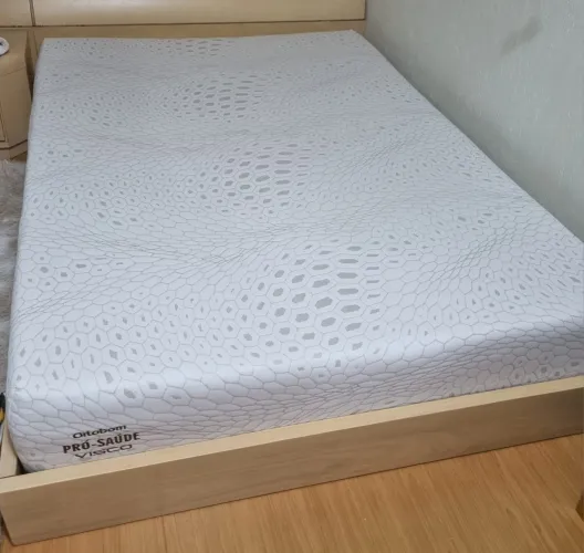 Colchão Casal Ortobom Pró-Saúde Visco D33 26cm - Ótimo Estado