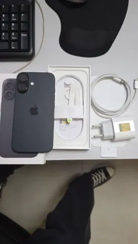 iPhone 16 128Gb - 98% 10 meses com garantia ainda
