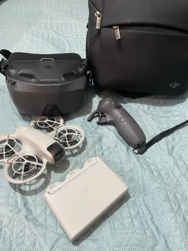 DJI Neo Fly More Combo + Goggles N3 + Motion 3 + Mochila DJI - Kit Completo