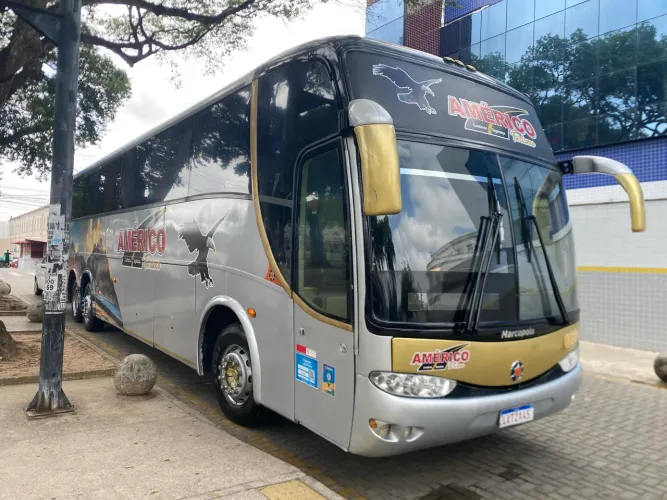 ônibus para frete