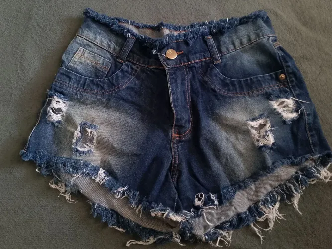 Shorts jeans desfiado