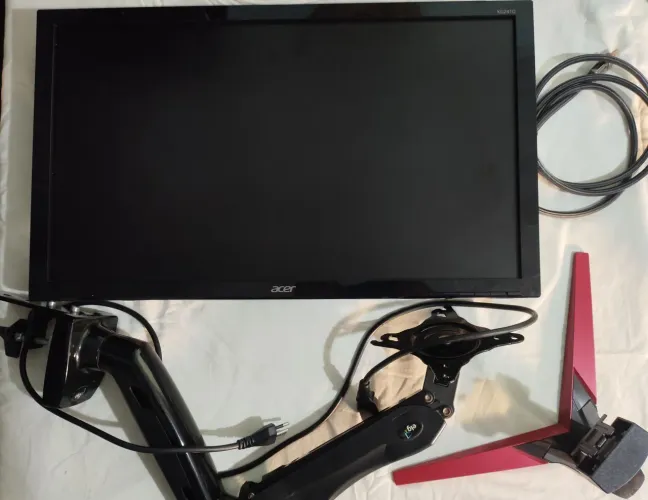Monitor Gamer Acer + Braço Articulado