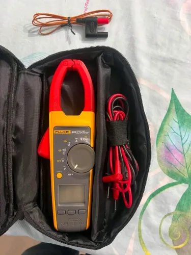 Alicate amperímetro Fluke