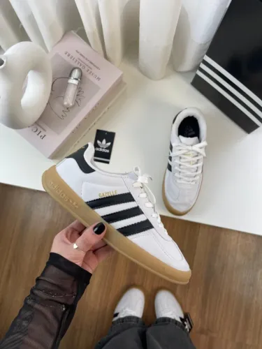 Tênis Adidas Samba XLG Premium Branco/Preto Solado de Borracha Feminino
