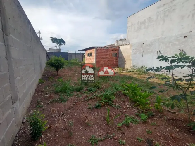 Terreno Padrão em Pindamonhangaba