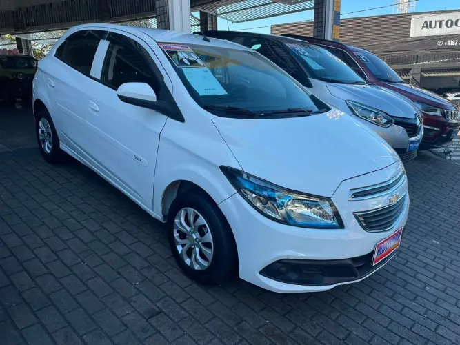 Chevrolet Onix Hatch LT 1.0 12V Flex Mec. 4P 2014