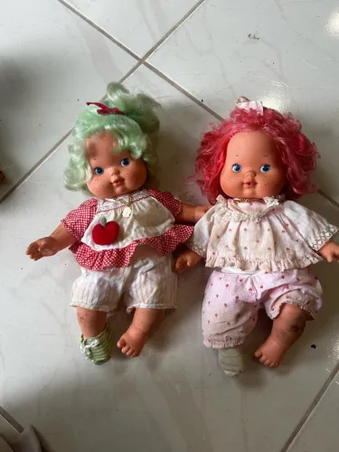 Boneca moranguinho anos 80