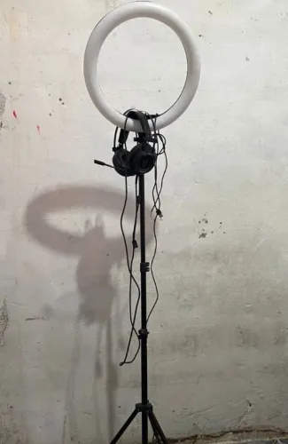 ring light com tripé
