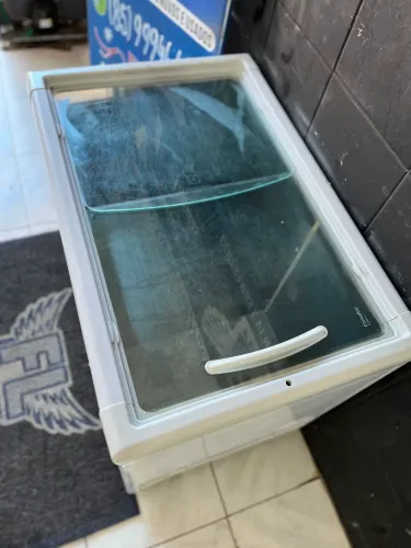 FREZER EXPOSITOR ESMALTEC HORIZONTAL 2 PORTAS 400 LITROS