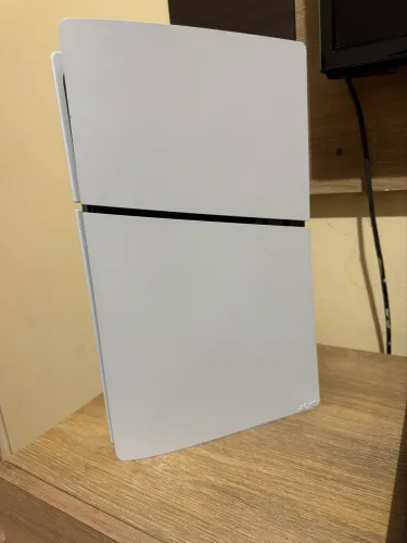 PlayStation 5 Digital + 2 Controles Originais (10 Meses de Uso ? Com Nota Fiscal)