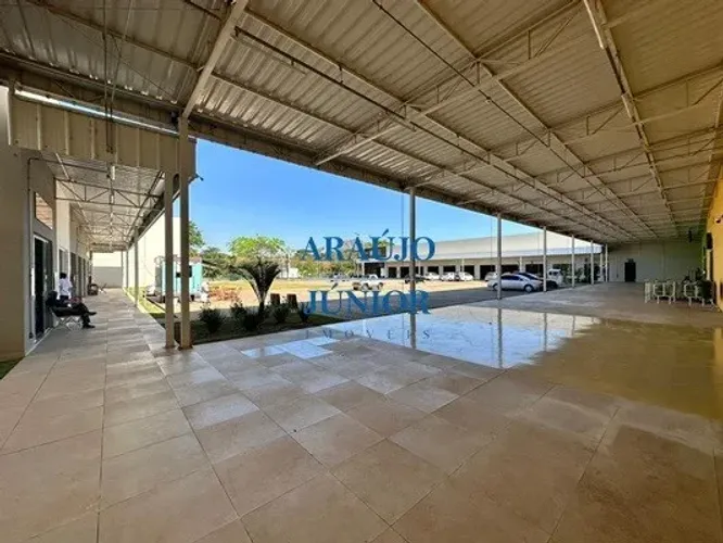 SALAS COMERCIAIS EM LOCALIZAÇÃO PRIVILEGIADAS EM SANTA BARBARA
