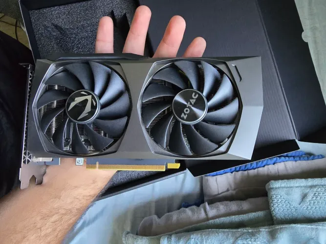 USADA- RTX 3060 12GB ZOTAC. Comprei outra placa.