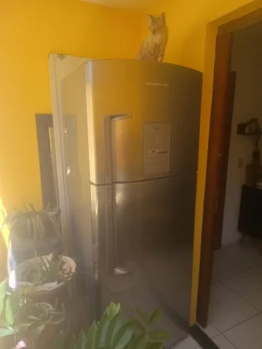 Geladeira Brastemp Ative! BRM50NRBNA é um refrigerador duplex Frost Free de 429 litros