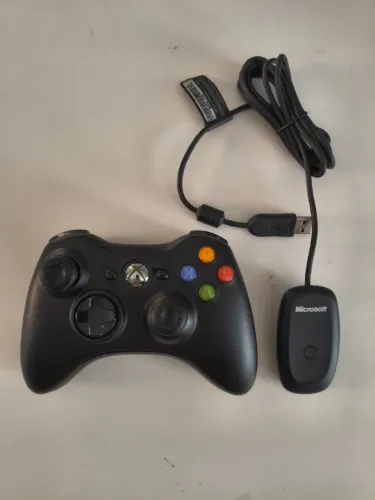 Controle Xbox 360 + adaptador originais (como novos)