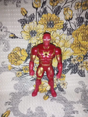 Boneco homen de ferro