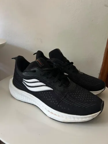 tênis esportivo leve 